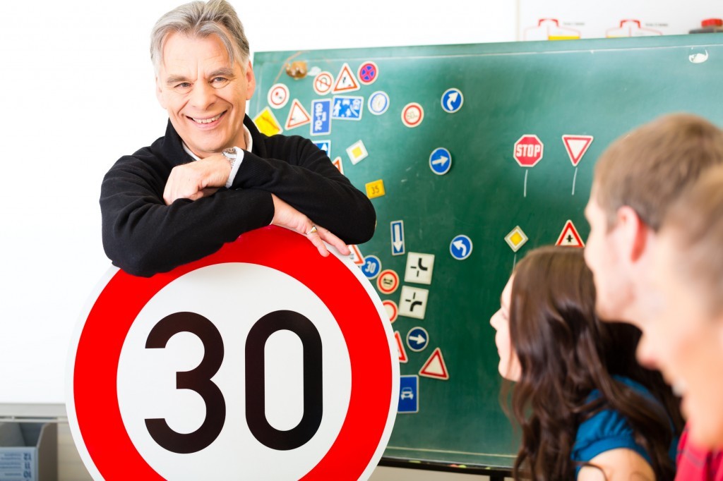 Vorbereitung und offene Abstimmung mit der Fahrschule